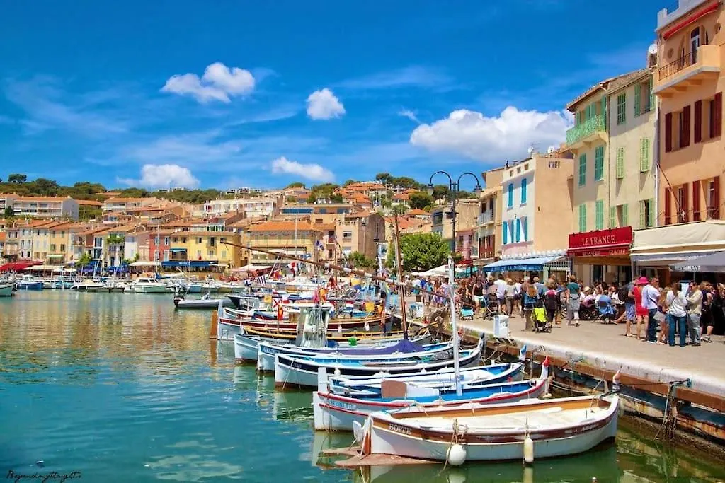 Apartment Jardin Prive Ds Le Centre De Cassis - Parking - Plage A 500M France