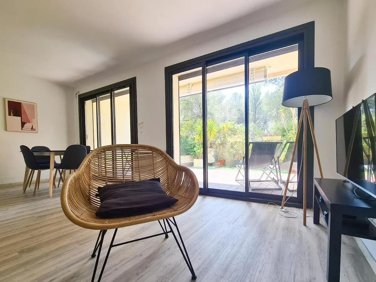 Apartment Jardin Prive Ds Le Centre De Cassis - Parking - Plage A 500M